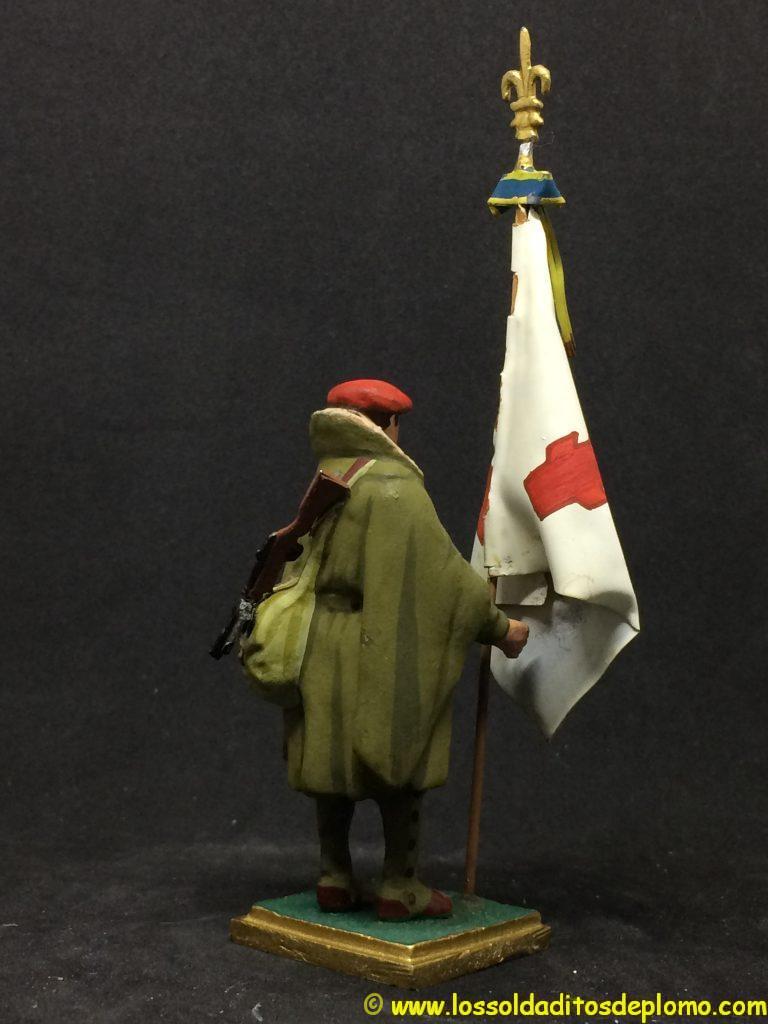soldados de plomo GUERRA CIVIL . EJERCITO NACIONAL: Bandera del Tercio de Voluntarios Carlistas de Nuestra Señora de Covadonga.