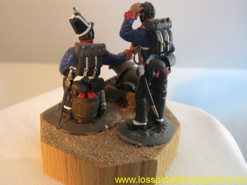 Infantería Española moviendo un mortero