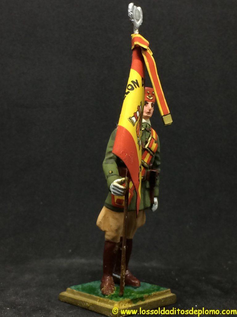 soldados de plomo GUERRA CIVIL . EJERCITO NACIONAL: Bandera del Batallón de Cazadores de África Nº35